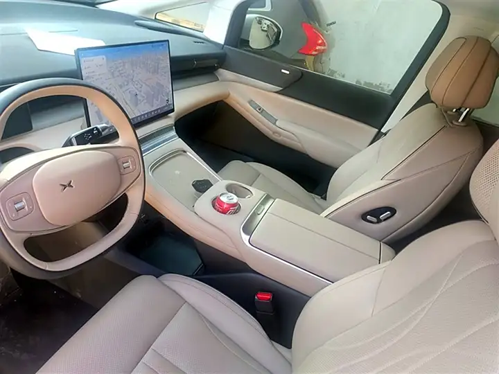 Xpeng X9 2024 Luxurious China Electric MPV