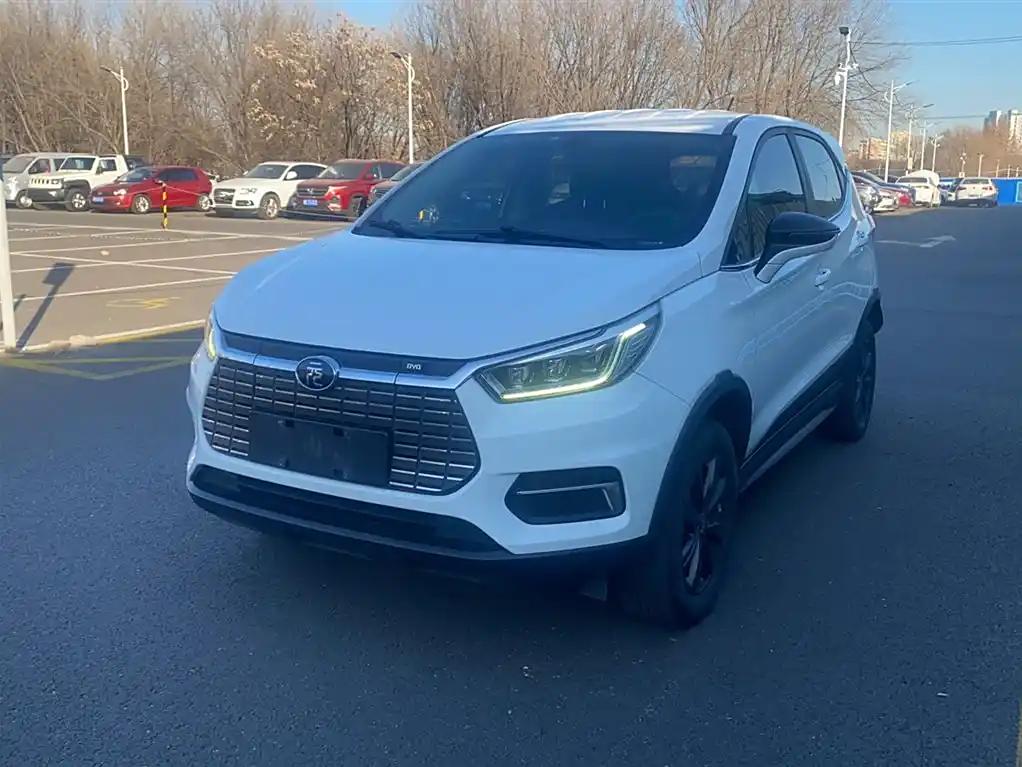 White 2019 BYD Yuan China Compact Electric SUV