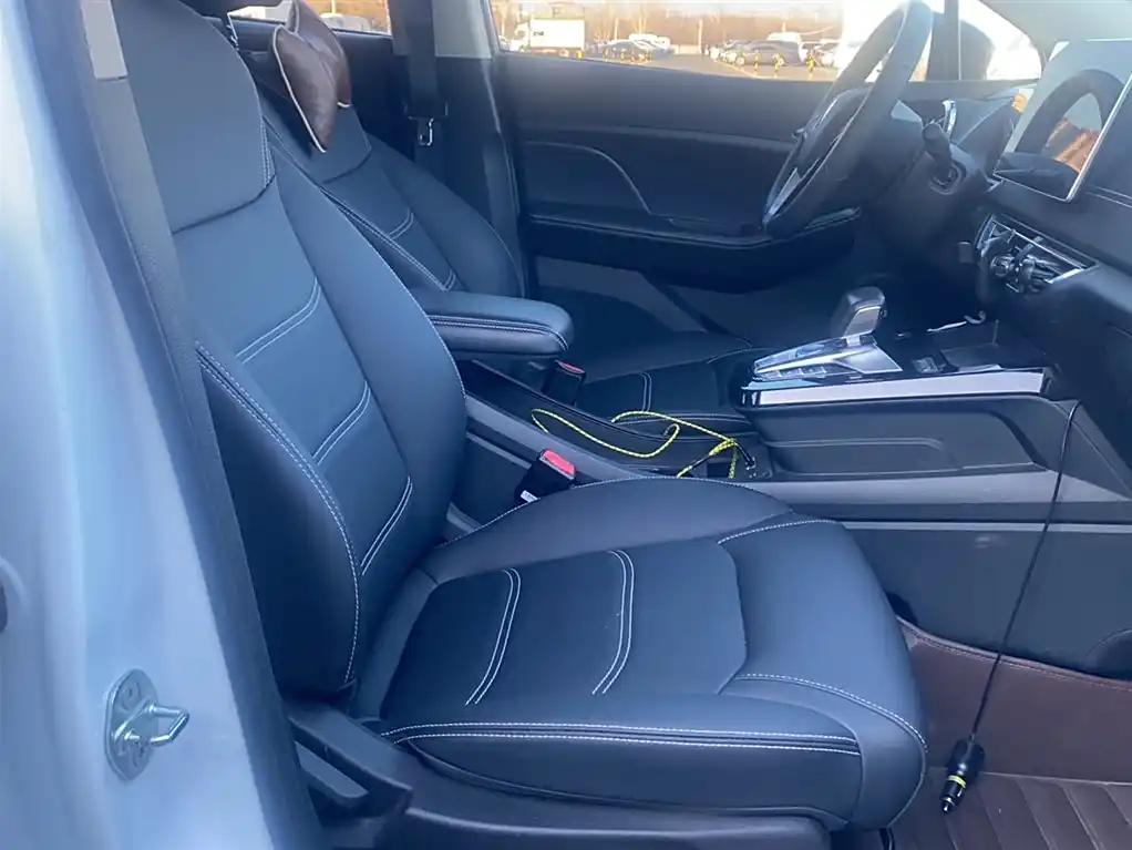 White 2019 BYD Yuan China Compact Electric SUV