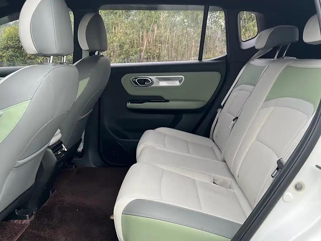 AION Y Plus 2022 White Best Electric SUV