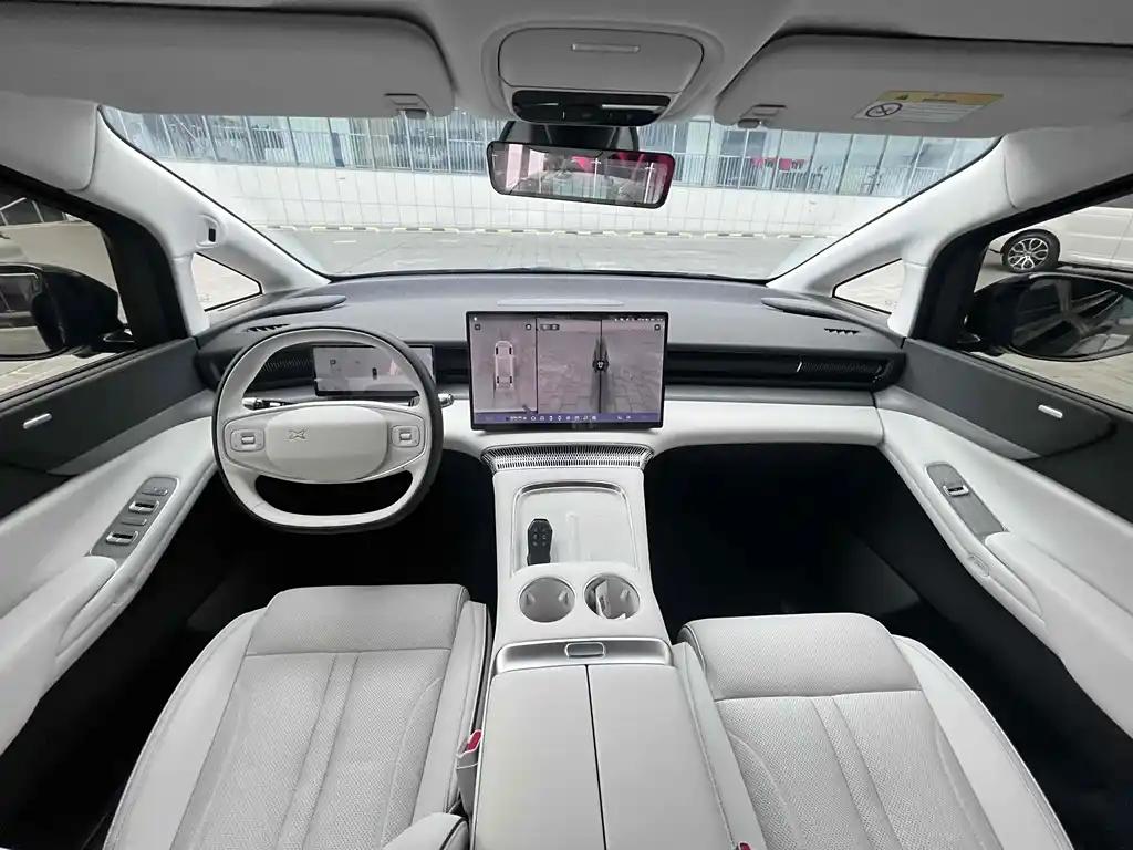 Xpeng X9 2024 Best Electric Car with Panoramic Sunroof