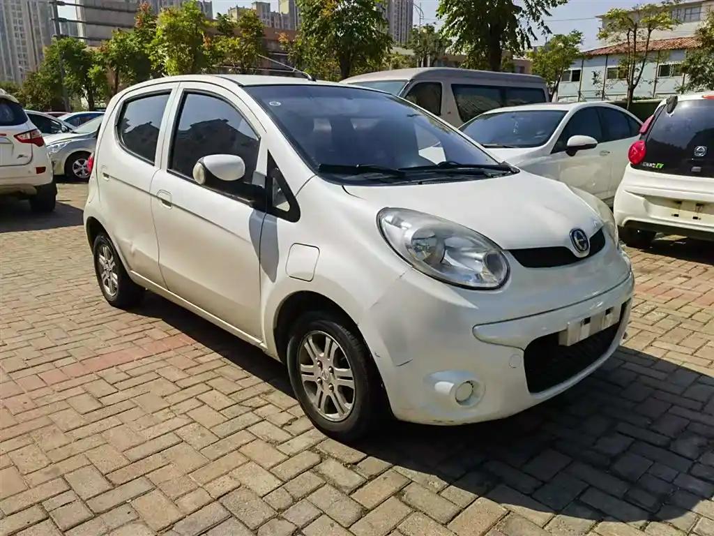 JMEV E200L 2018 White China Electric Car Affordable