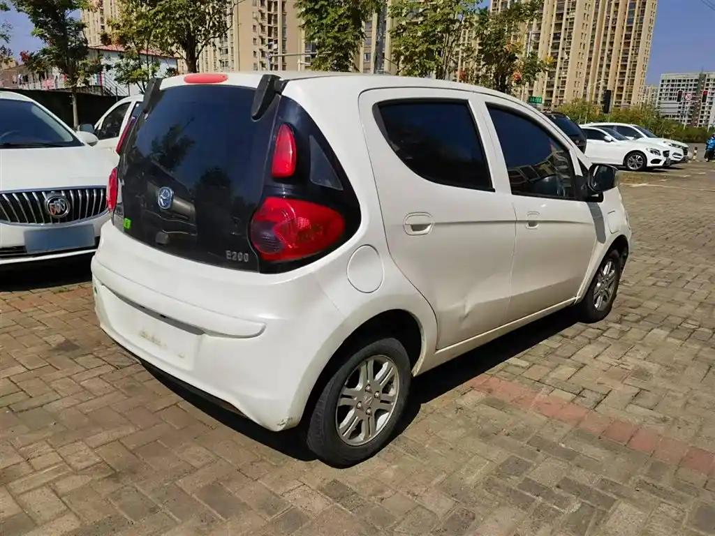 JMEV E200L 2018 White China Electric Car Affordable