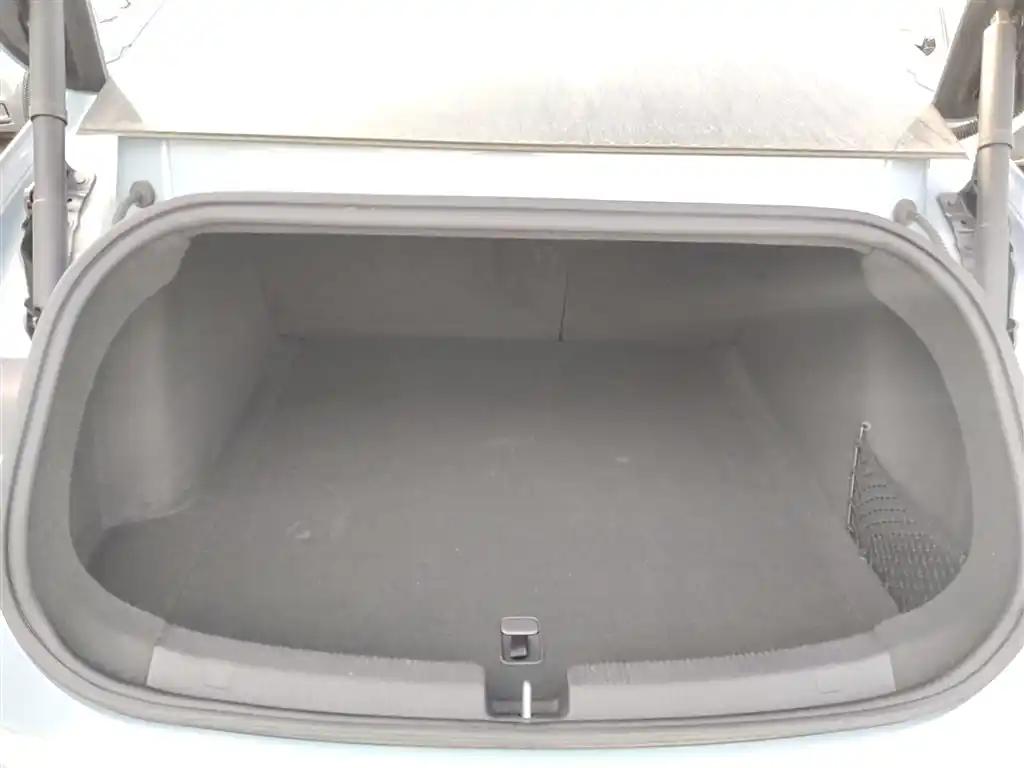 NIO ET5 2023 Electric Car Leader with Panoramic Sunroof