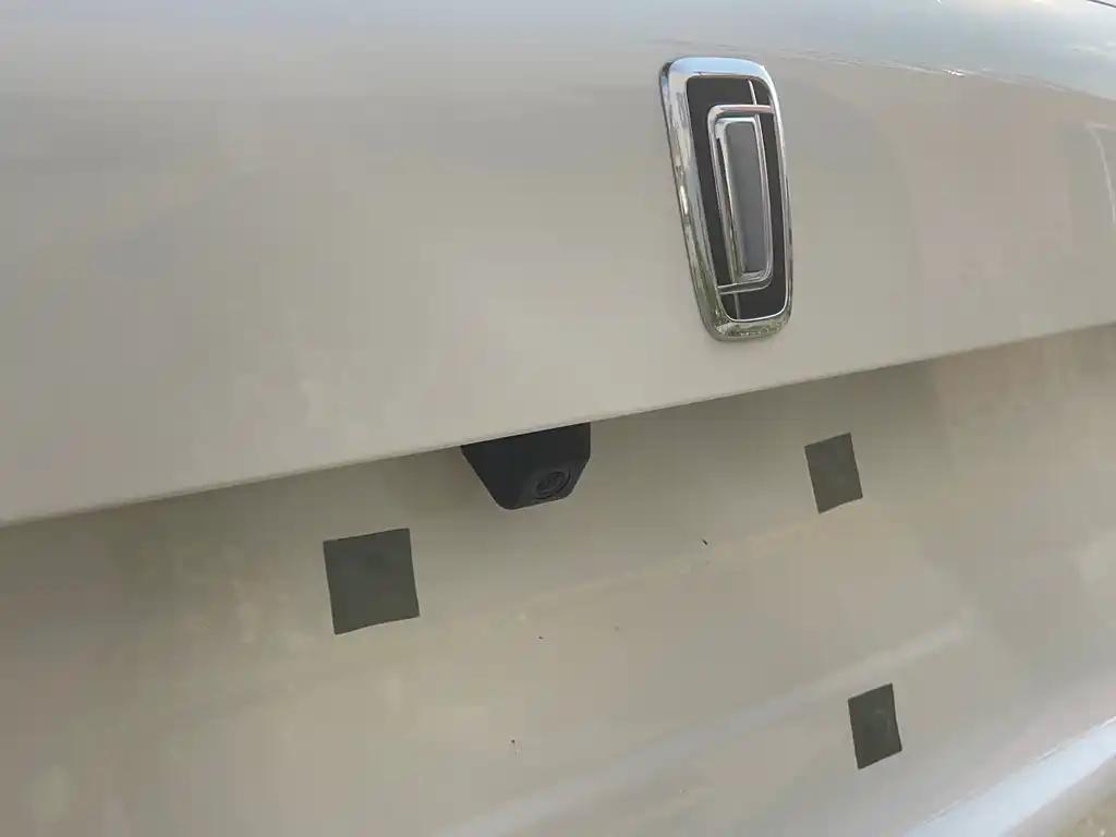 Bestune NAT 2025 Premium White New Energy Vehicle