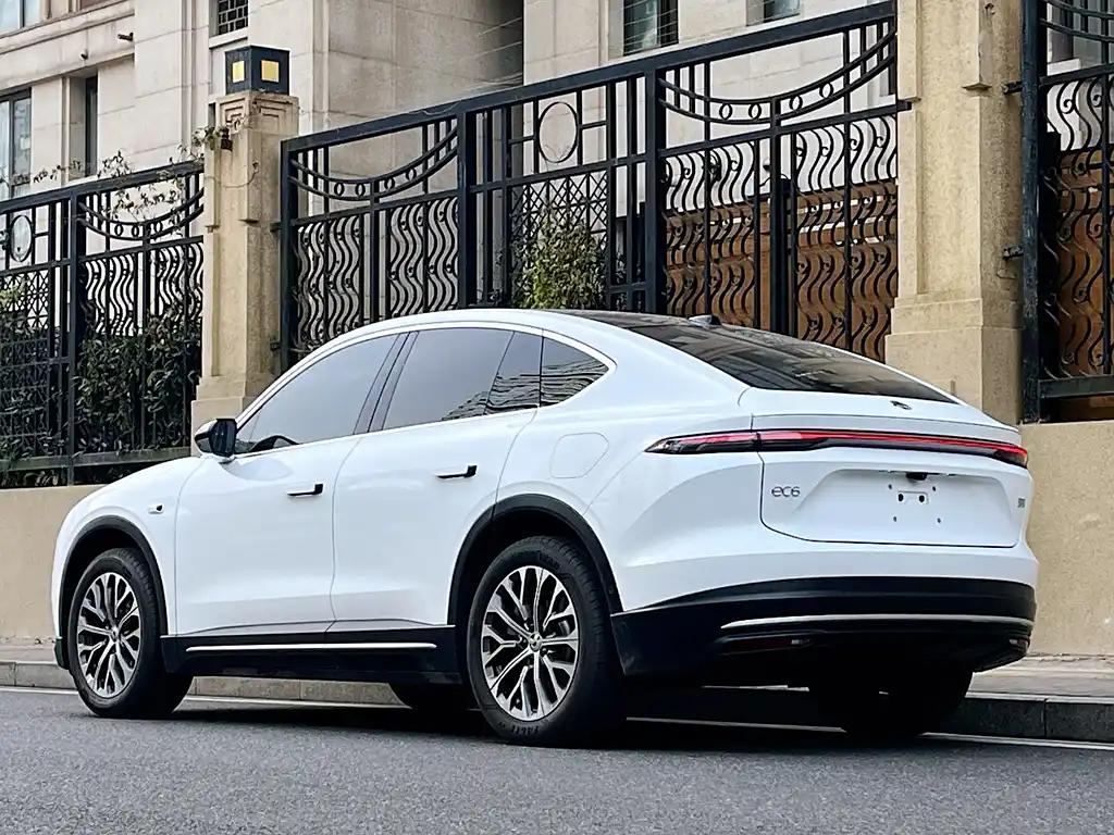 NIO EC6 2025 White Electric SUV 2025 with Panoramic Sunroof
