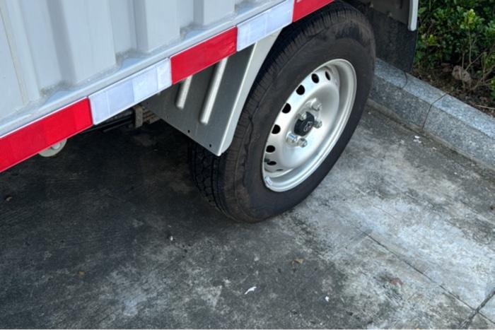 Shenqi T10EV 2024 Reliable Chinese Electric Vehicle Truck Low Mileage