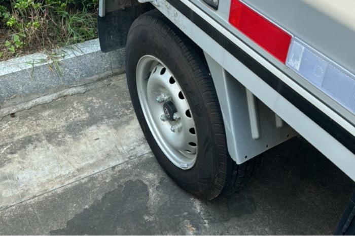 Shenqi T10EV 2024 Reliable Chinese Electric Vehicle Truck Low Mileage