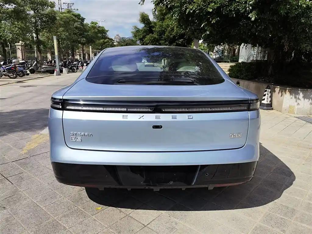 EXEED Sterra ES 2024 Blue Electric Sedan Luxury with Panoramic Sunroof