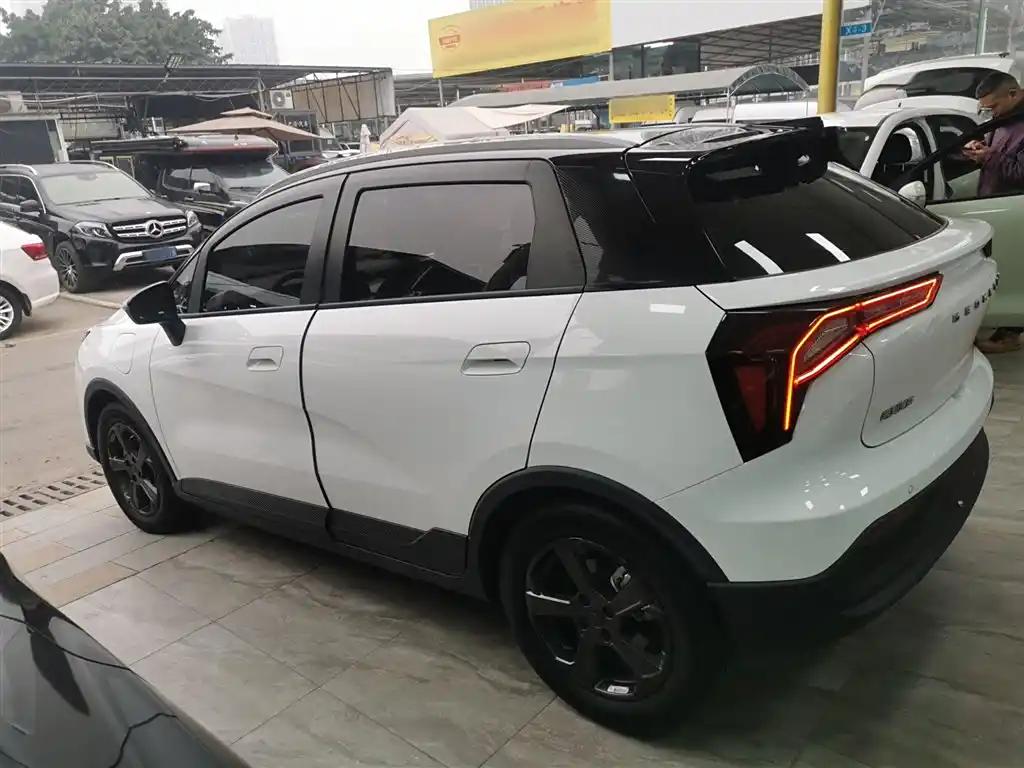 Geely Geometry E 2023 White Best Electric SUV