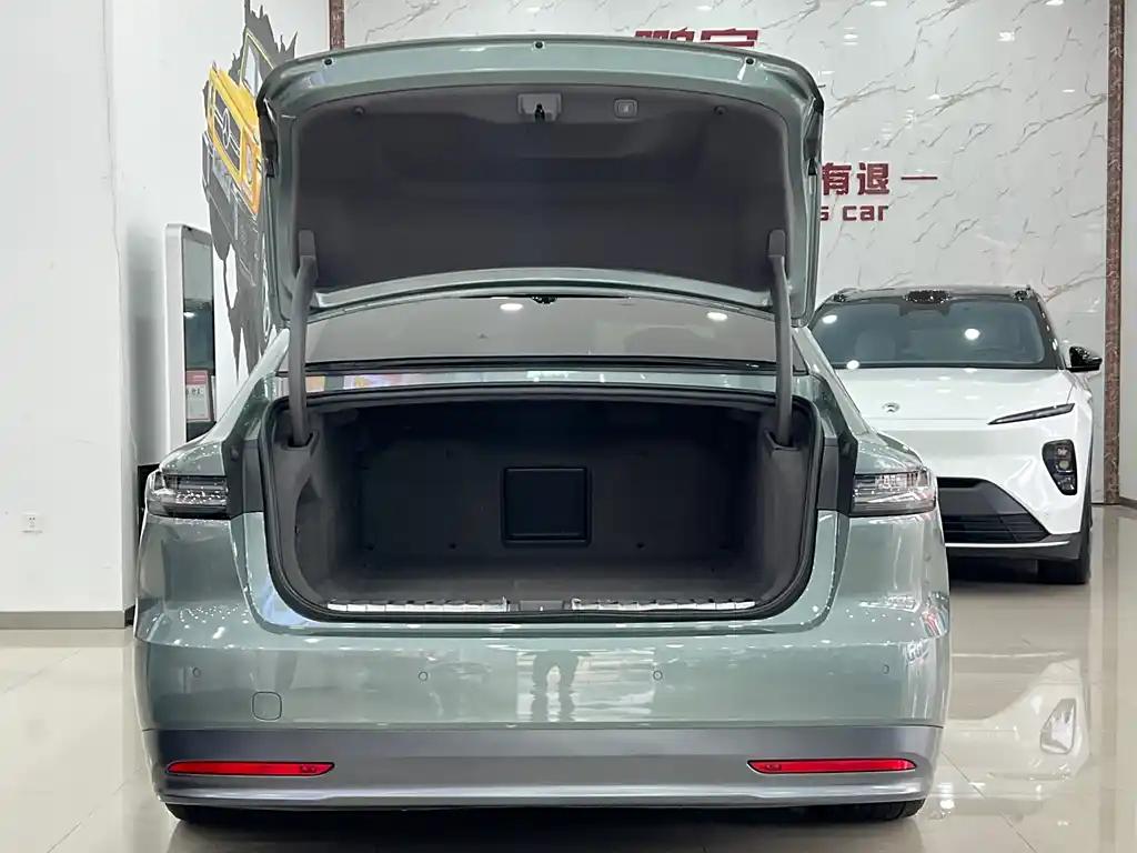 NIO ET7 2022 Green Electric Sedan Luxury