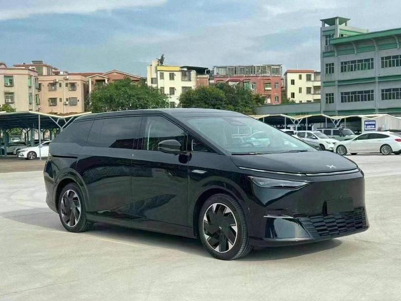 Xpeng X9 2024 Black Chinese Electric MPV Big Discount