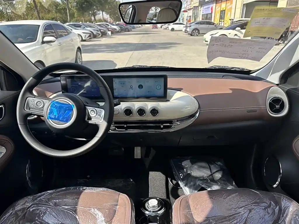 Wuling Bingo 2023 China Electric Sedan Export