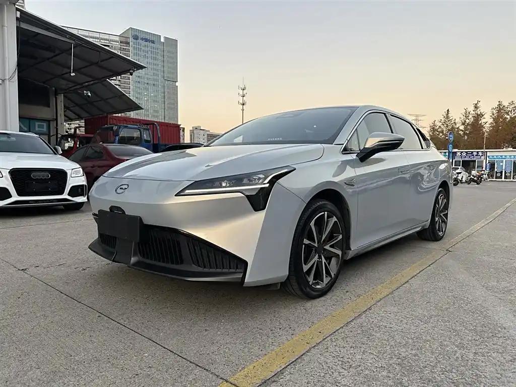 AION S Plus 2022 Affordable Electric Sedan with Panoramic Sunroof