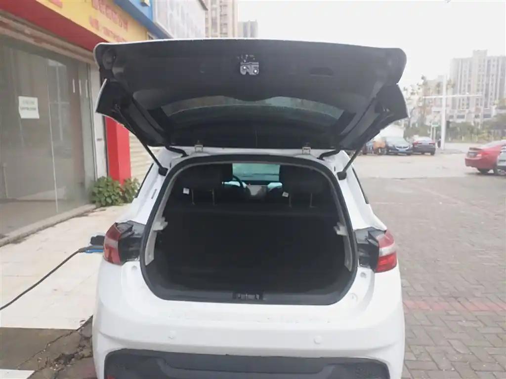 JMEV EV3 2021 White Hatchback Electric Car Export