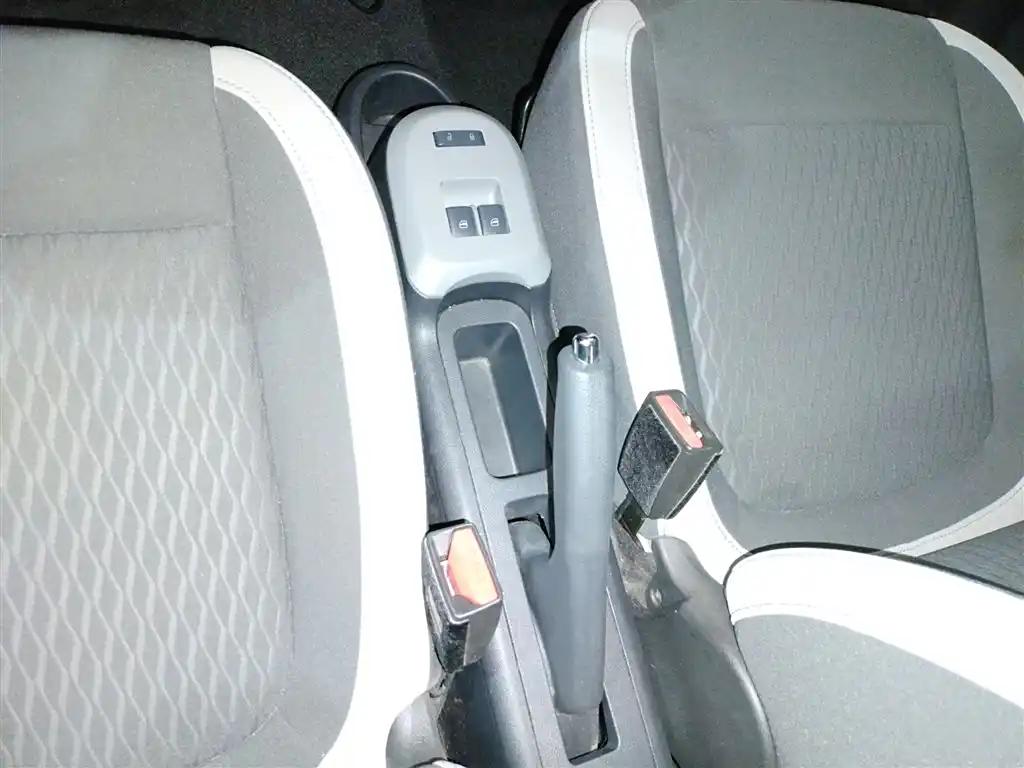 ORA Black Cat 2020 Affordable 4-Seater New Energy Mini Car