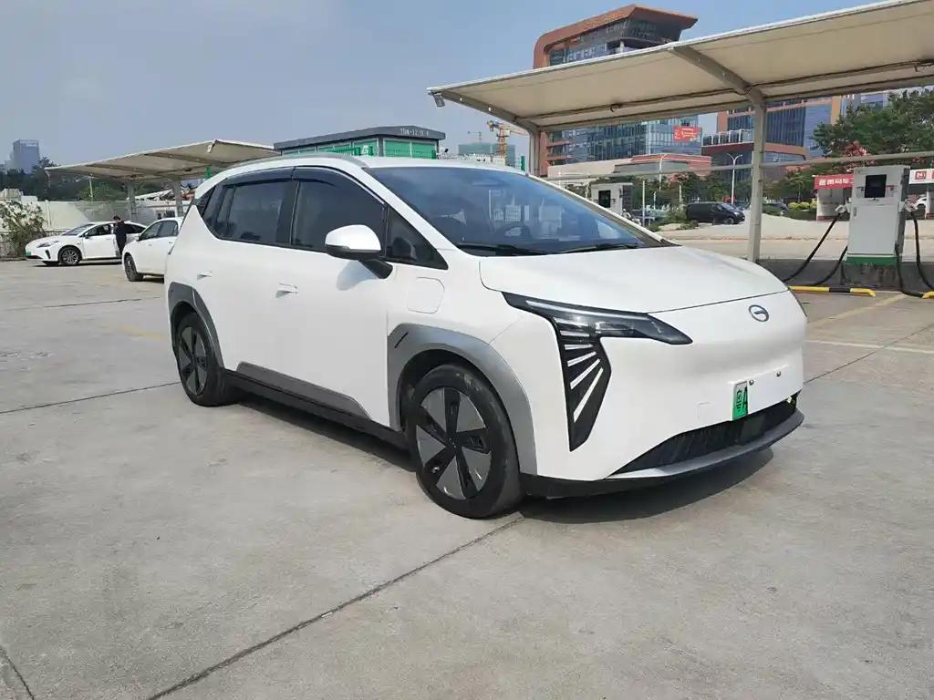 AION Y 2023 White Affordable Electric SUV