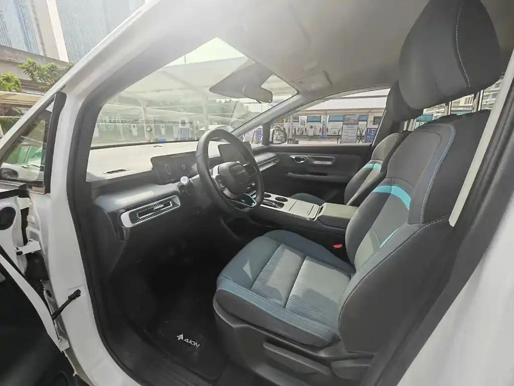 AION Y 2023 White Affordable Electric SUV