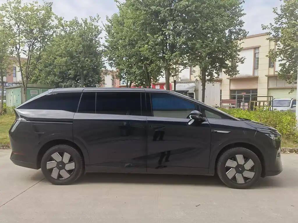 Xpeng X9 2024 Black China Electric MPV SUV