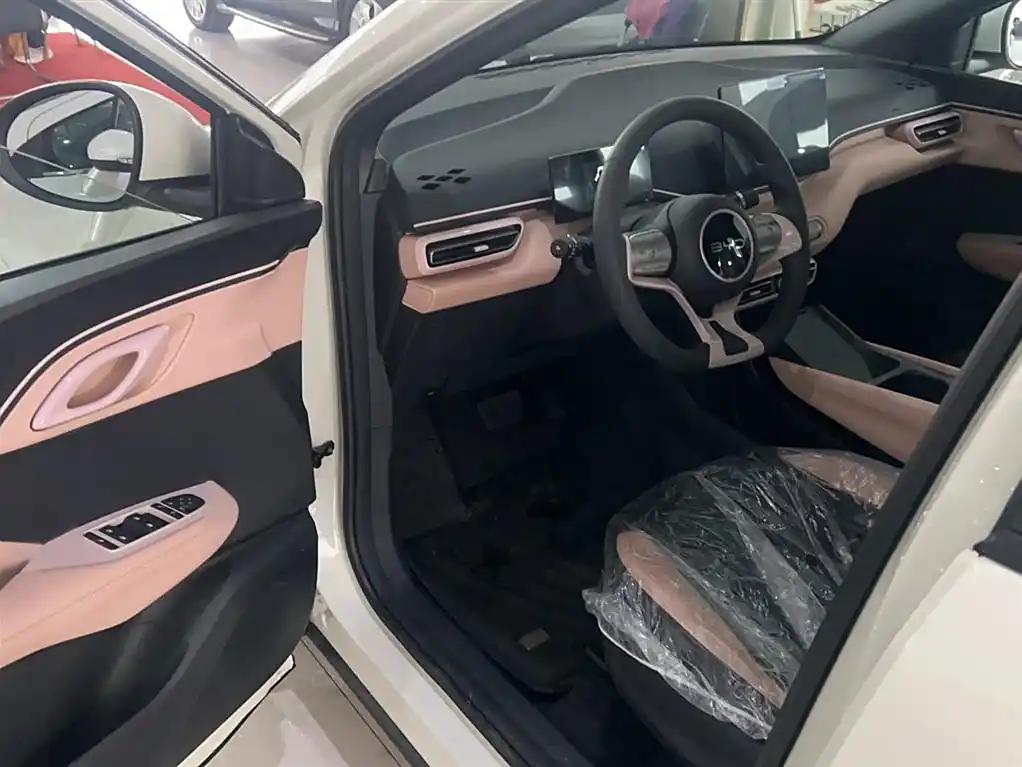 BYD Seagull 2024 White Compact Electric Car