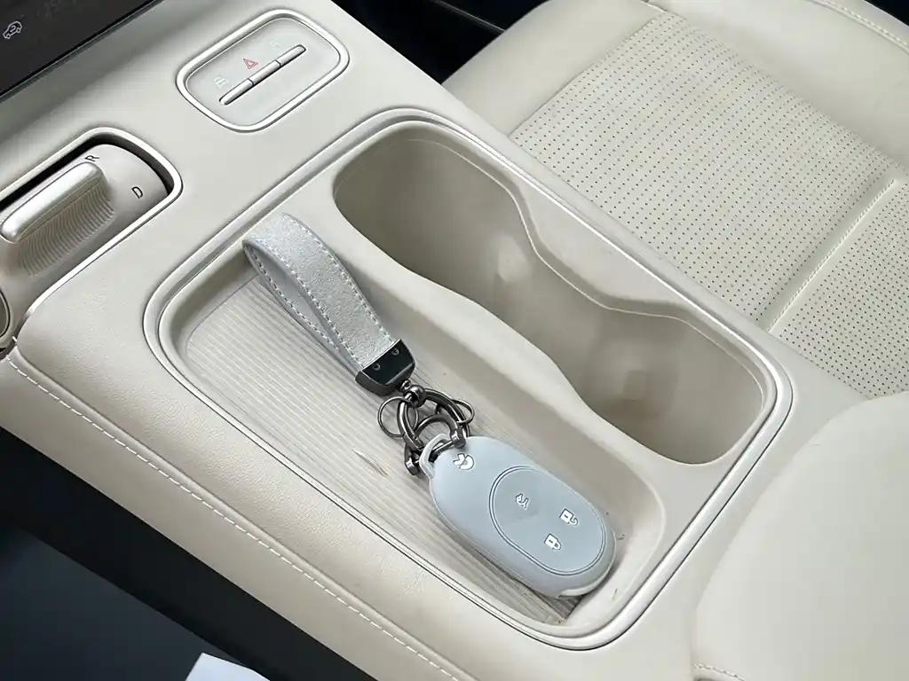 NIO ES6 2023 Luxurious Chinese Electric SUV with GPS