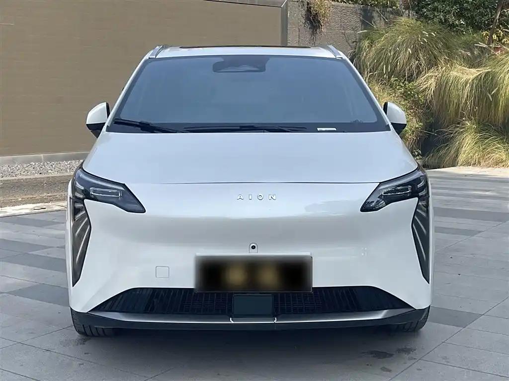 AION Y 2023 White China EV Electric Vehicle