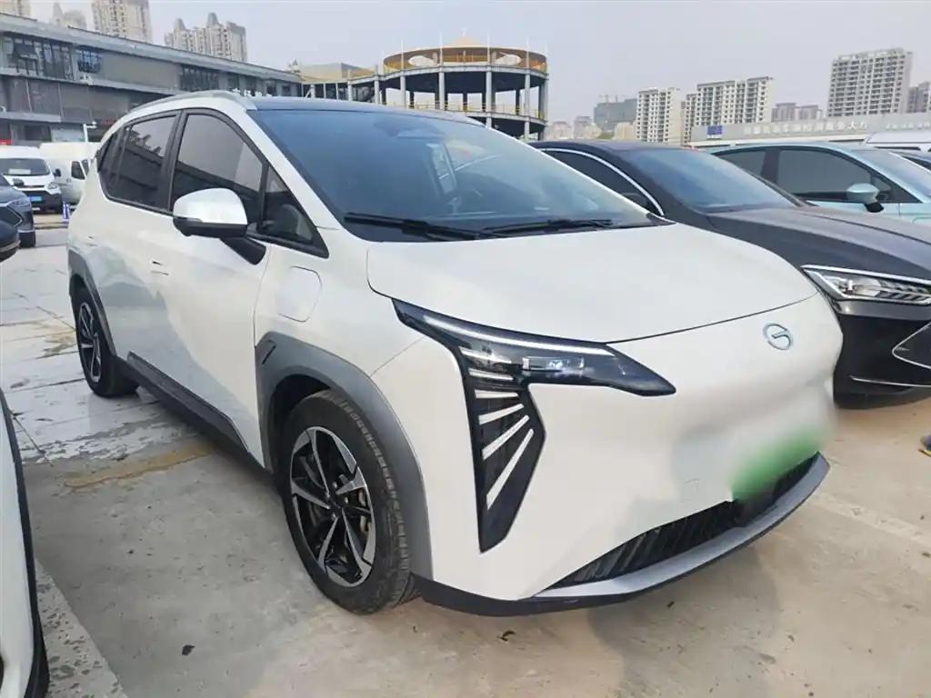 AION Y 2023 Reliable Chinese Electric SUV with Panoramic Sunroof
