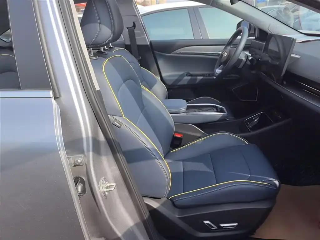 Geely Geometry G6 2023 Premium Electric Sedan Luxury