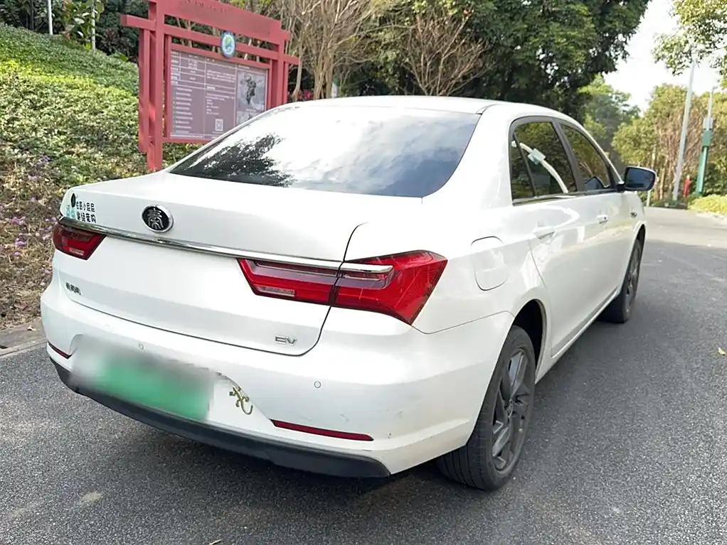 BYD Qin EV 2020 White Best Electric Car in China