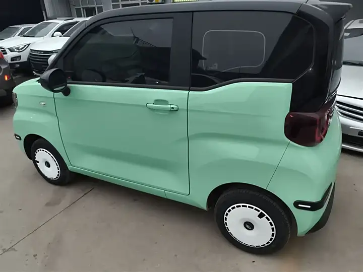 Chery QQ Ice Cream 2024 China Tiny Electric Car for Adults