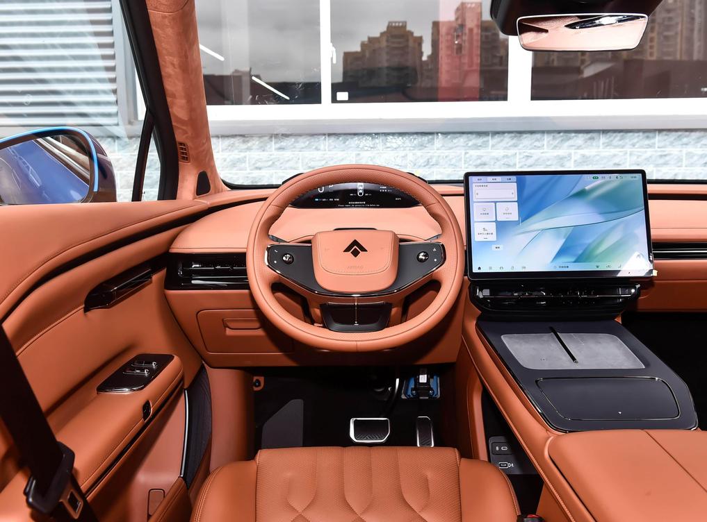 Hyptec HT 2025 Blue Compact Electric SUV