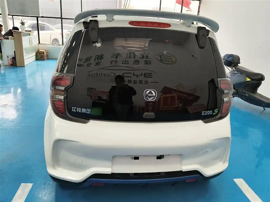 JMEV E200N 2019 Reliable Chinese White Electric Sedan