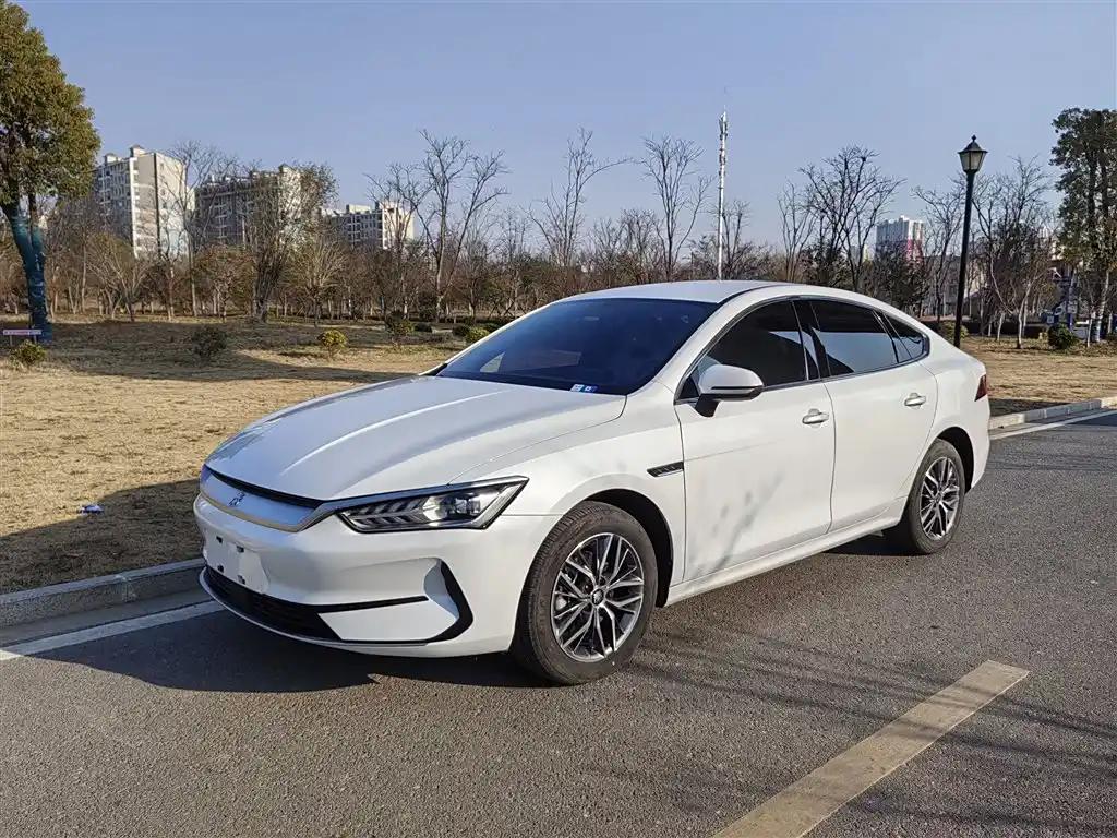 BYD Qin Plus 2023 White Electric Sedan in China