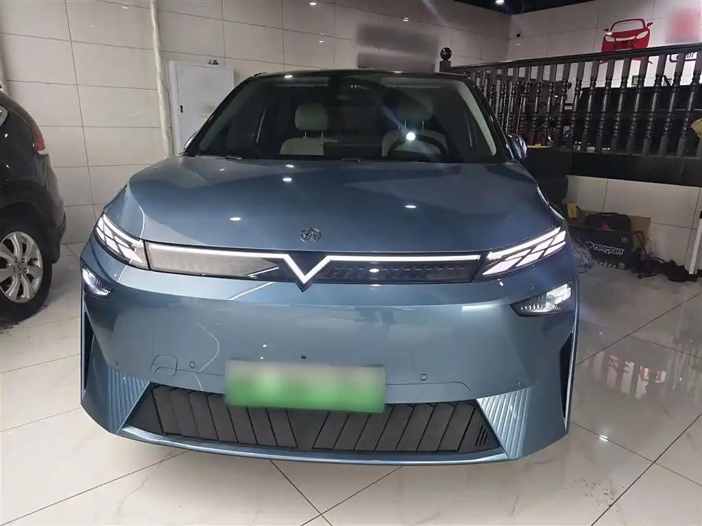 Venucia VX6 2023 Blue Luxury Electric SUV with Panoramic Sunroof