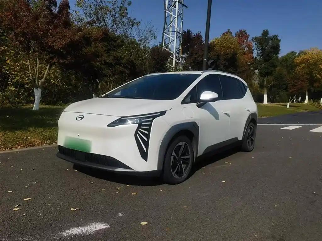 AION Y Plus 2023 White Compact Electric SUV