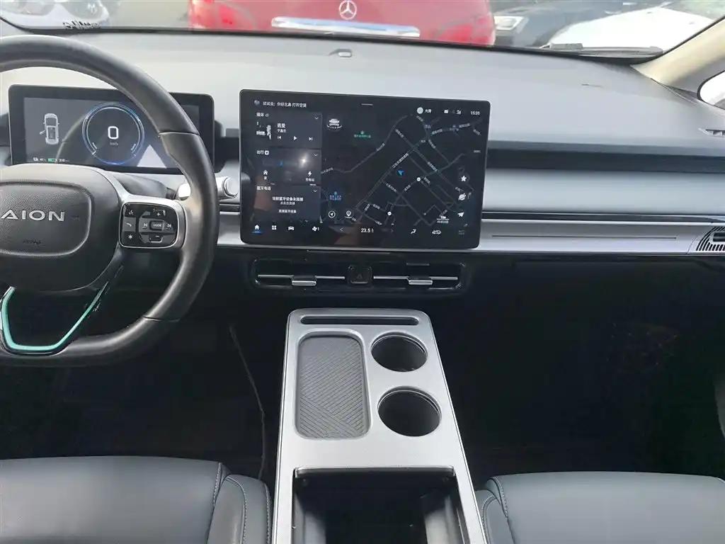 AION Y Plus 2023 White Compact Electric SUV