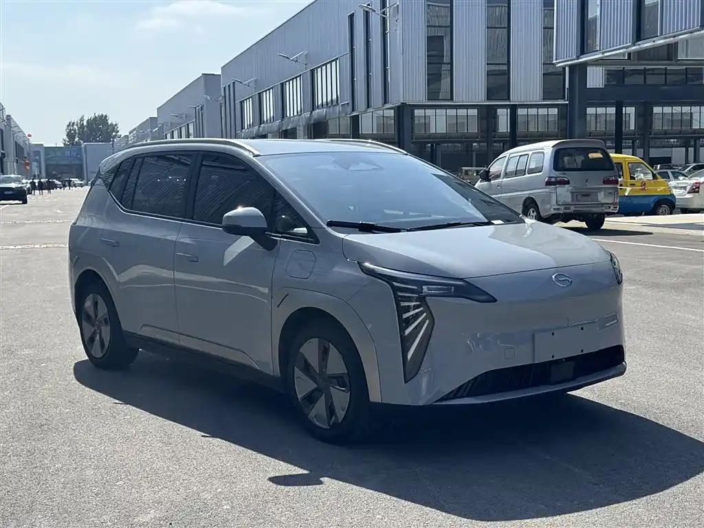 AION Y 2023 Low-Mileage Compact Electric SUV